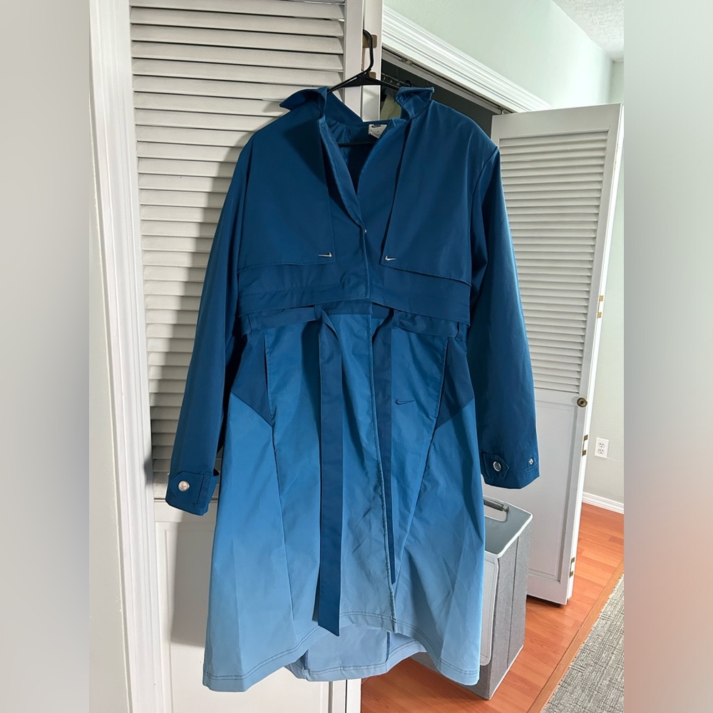 Women's Nike Serena Williams Design Crew Trench Coat Blue Size M